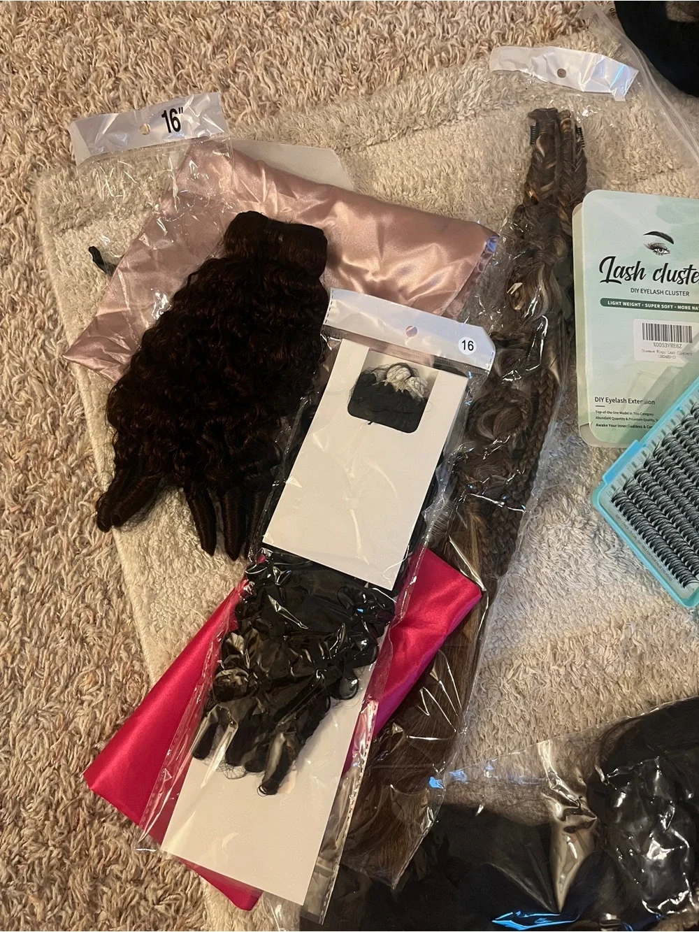 NWT Huge Assorted Human Hair Extensions & Wigs & Lashes both Human and Synthetic - Picture 12 of 15
